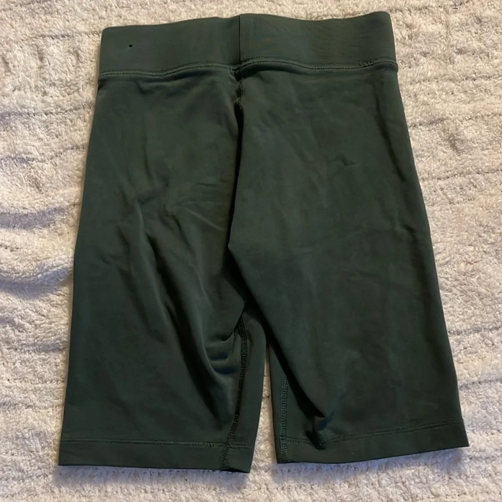 Nike Women's Sportswear Essential 10” Bike Shorts Tights olive Green size XS - Picture 10 of 10